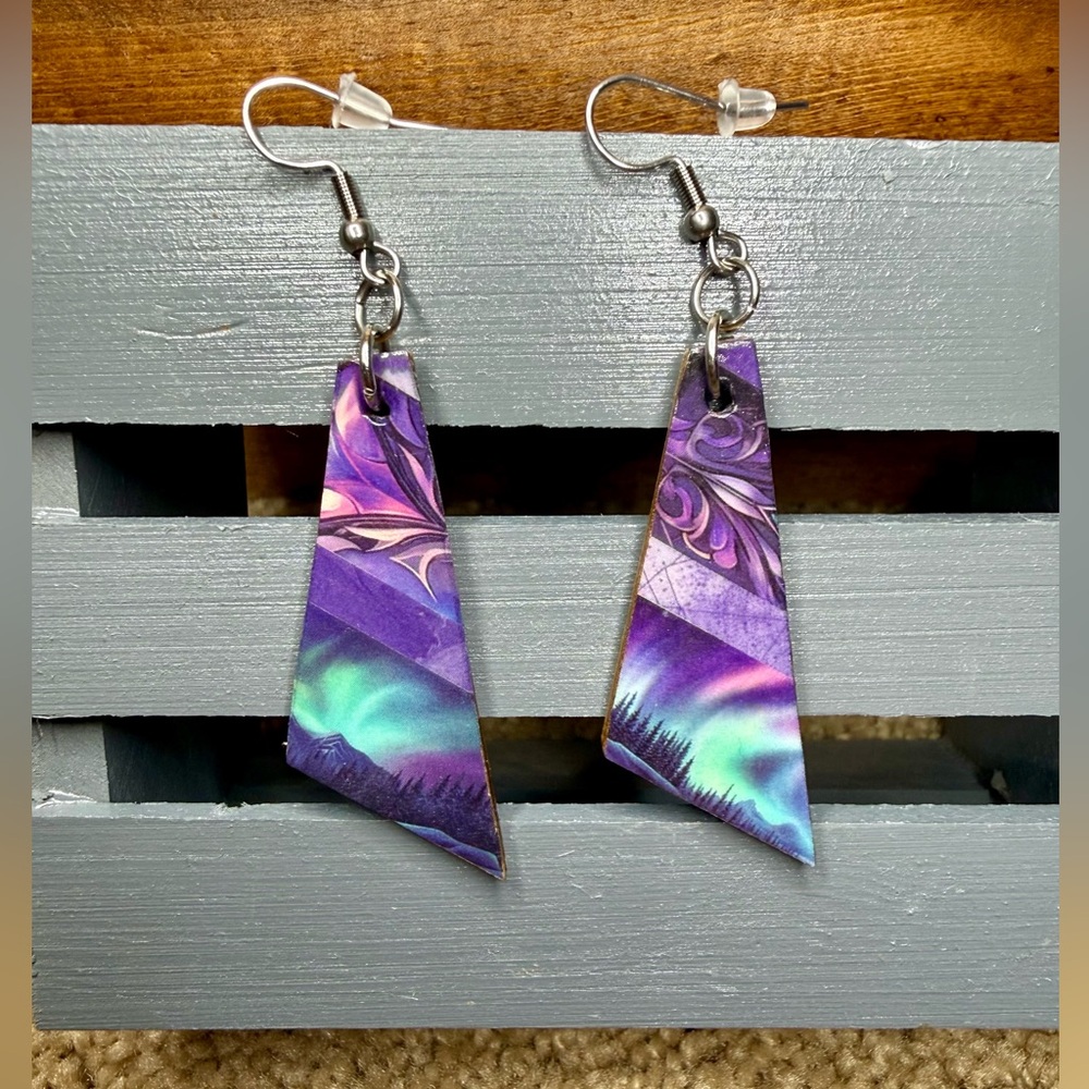 2 for $15! Handmade Purple Aurora Borealis Earrings